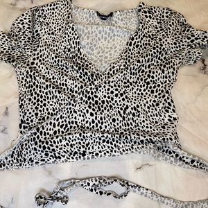 Brandy Melville wrap top